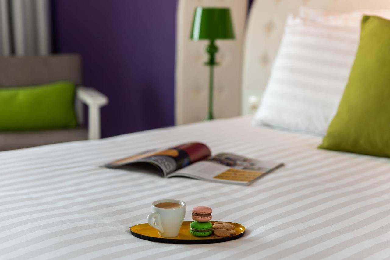 Hotel Indigo Tel Aviv - Diamond District By Ihg Гиватаим Экстерьер фото A room at the hotel
